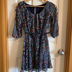 Super cute floral mini dress.